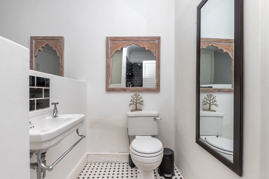 2 Bedroom Property for Sale in Claremont Upper Western Cape